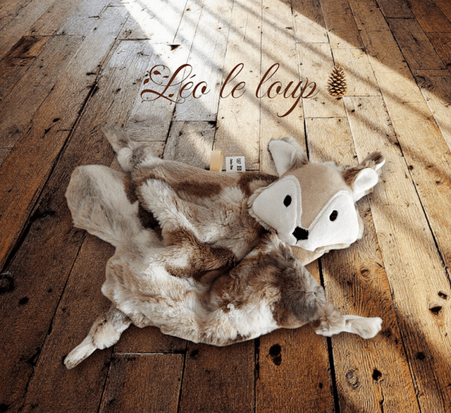 Doudou loup fourrure