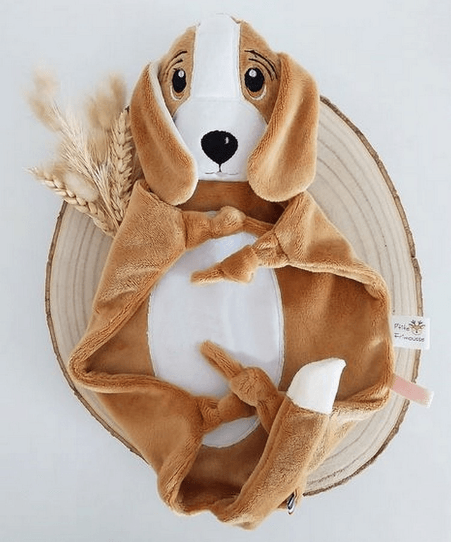 Commande dog basset beagle camel pour Léa